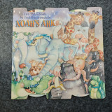 Turn the wheels to find the animals in Noah's Ark