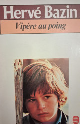 Vipère au poing
