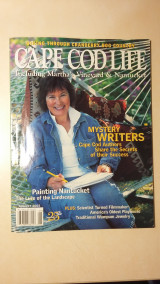 Cape Cod Life - August 2003 - 4.99$