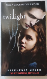 Twilight (English, Paperback) / Λυκόφως