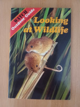 Looking at wildlife - Book 5