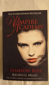 Vampire Academy 2 Βιβλια